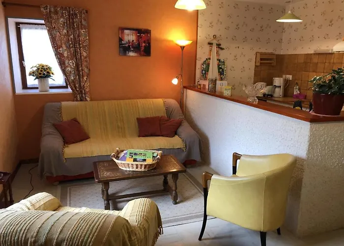 La Maison Des Oiseaux *